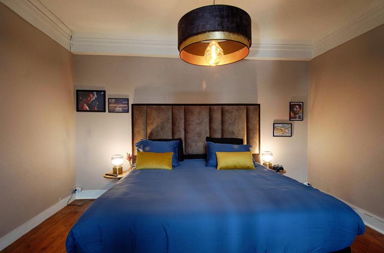 Sweet Nina Jazz Appartement Pour 5 Voyageurs, Situe A La Place De La Republique, Avec Parking Et Lit Queen Size Le Mans Esterno foto
